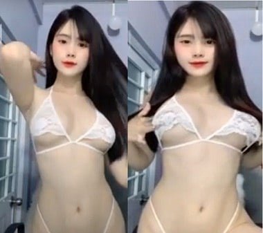 Tester mới:
Chị ấy quá xinh đẹp, sao để 