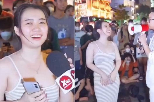Thưởng thức kỷ niệm với anh trong phòng tắm