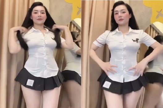Trang 2k1 toát lên vẻ cuồng dâm khi thích tư thế doggy